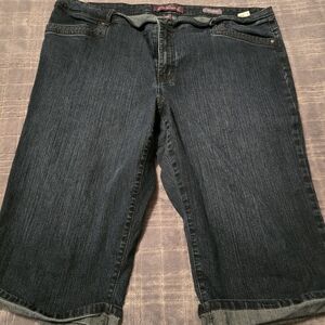 Gloria Vanderbilt Skimmer shorts